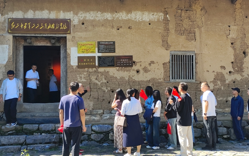 关防乡丁家坪村红25军223团政治处旧址。邹景根摄