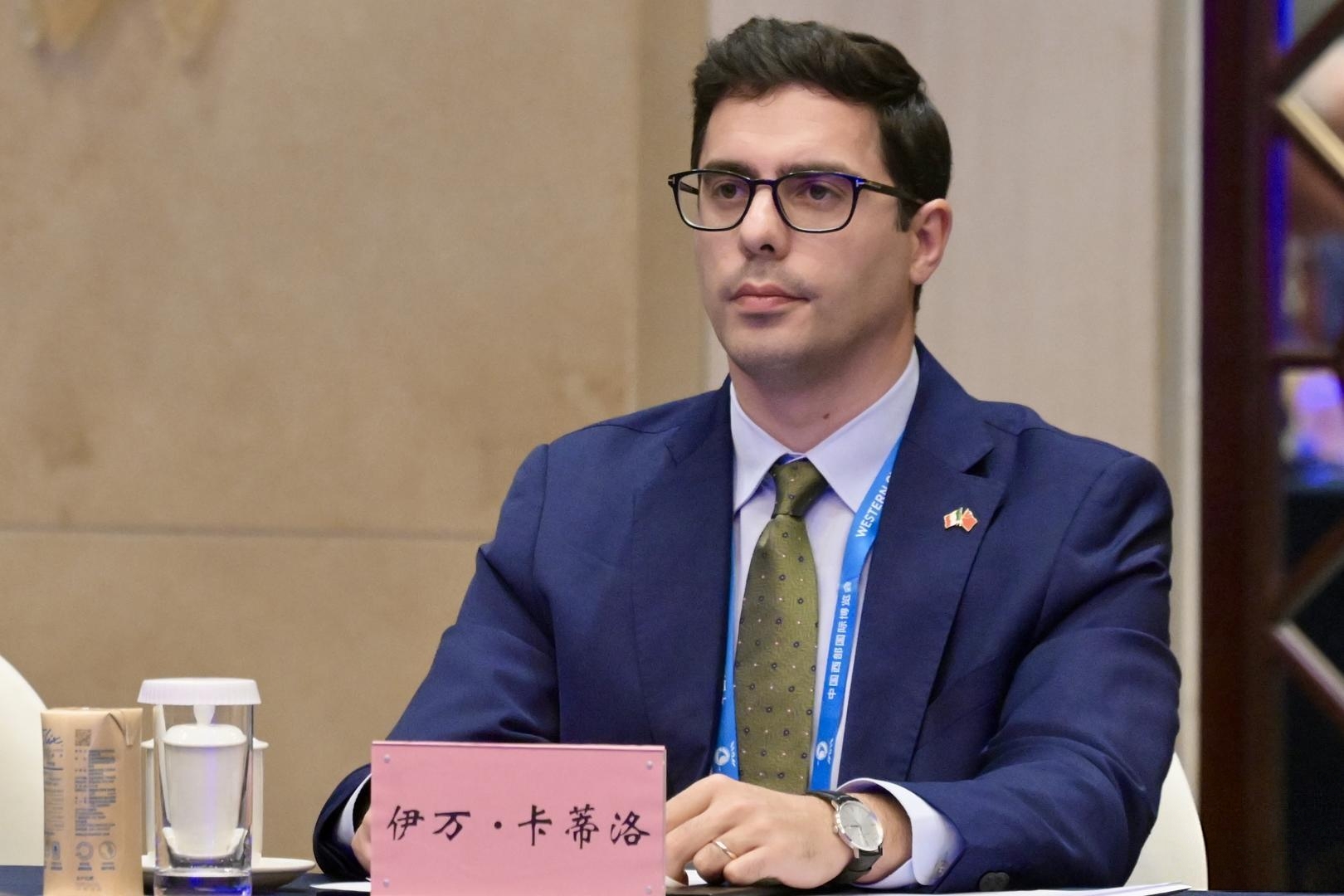 意中商业发展论坛主席伊万·卡蒂洛。受访者供图