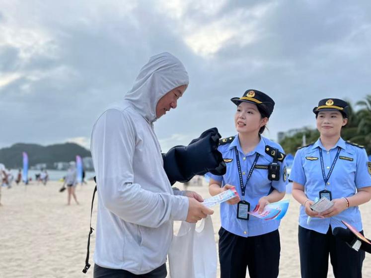 C:/Users/Administrator/Desktop/微信图片_20251111200402_14_145.jpg微信图片_20251111200402_14_145