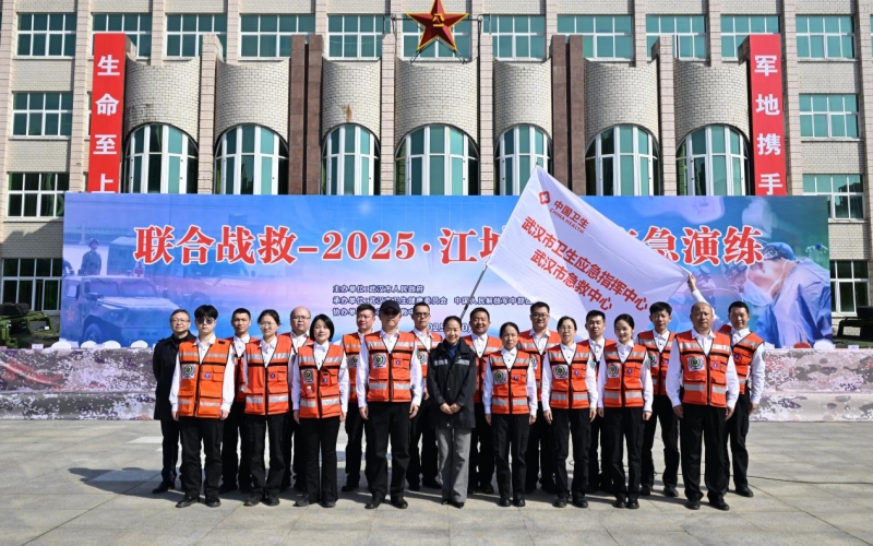 军地联合演练,锻造急救精兵。