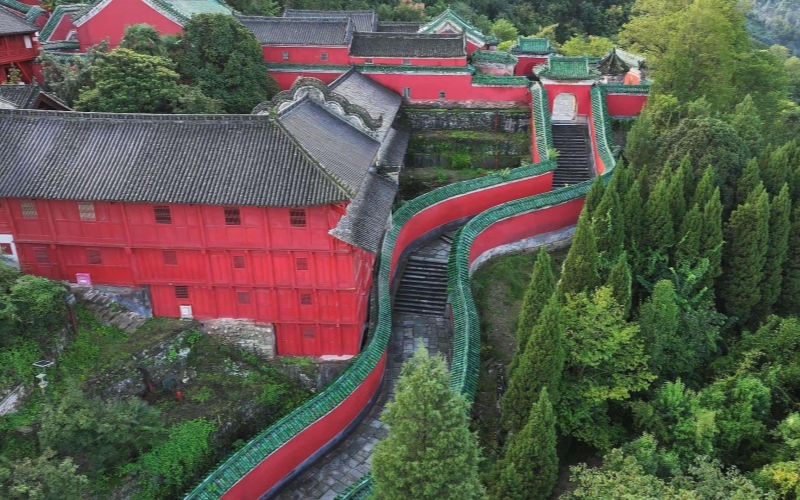 武当山太子坡。