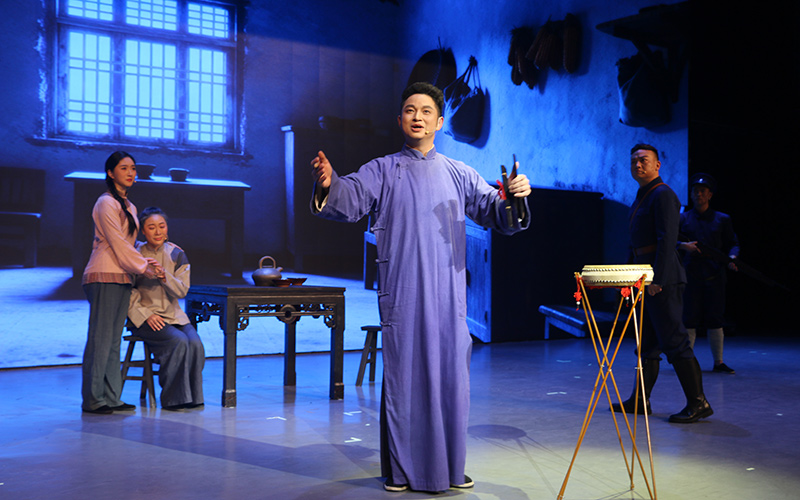 红色文化小剧《春满大别山》表演现场。